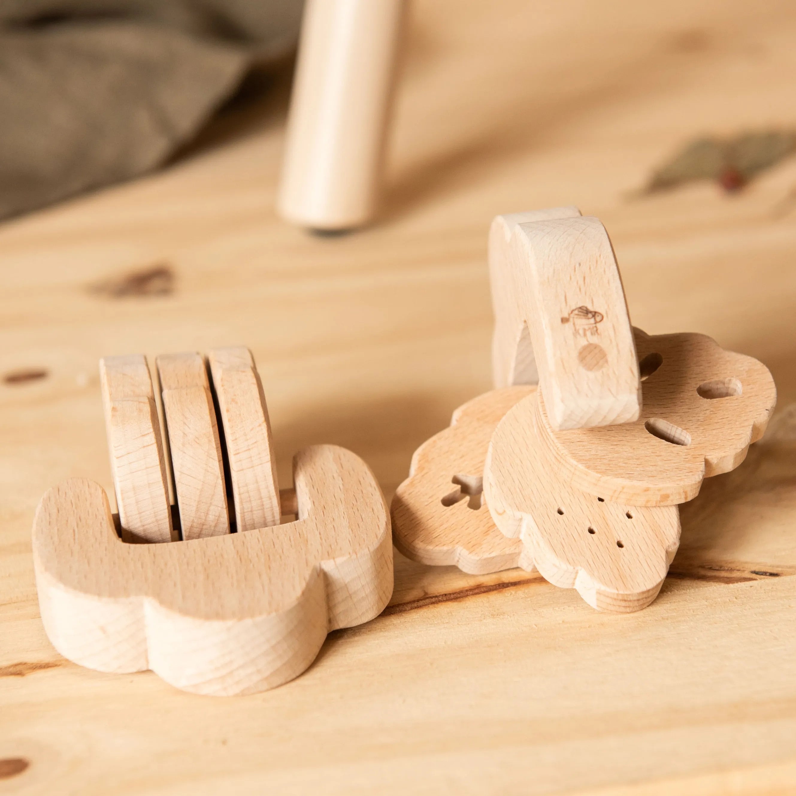 sonaglio legno foglie