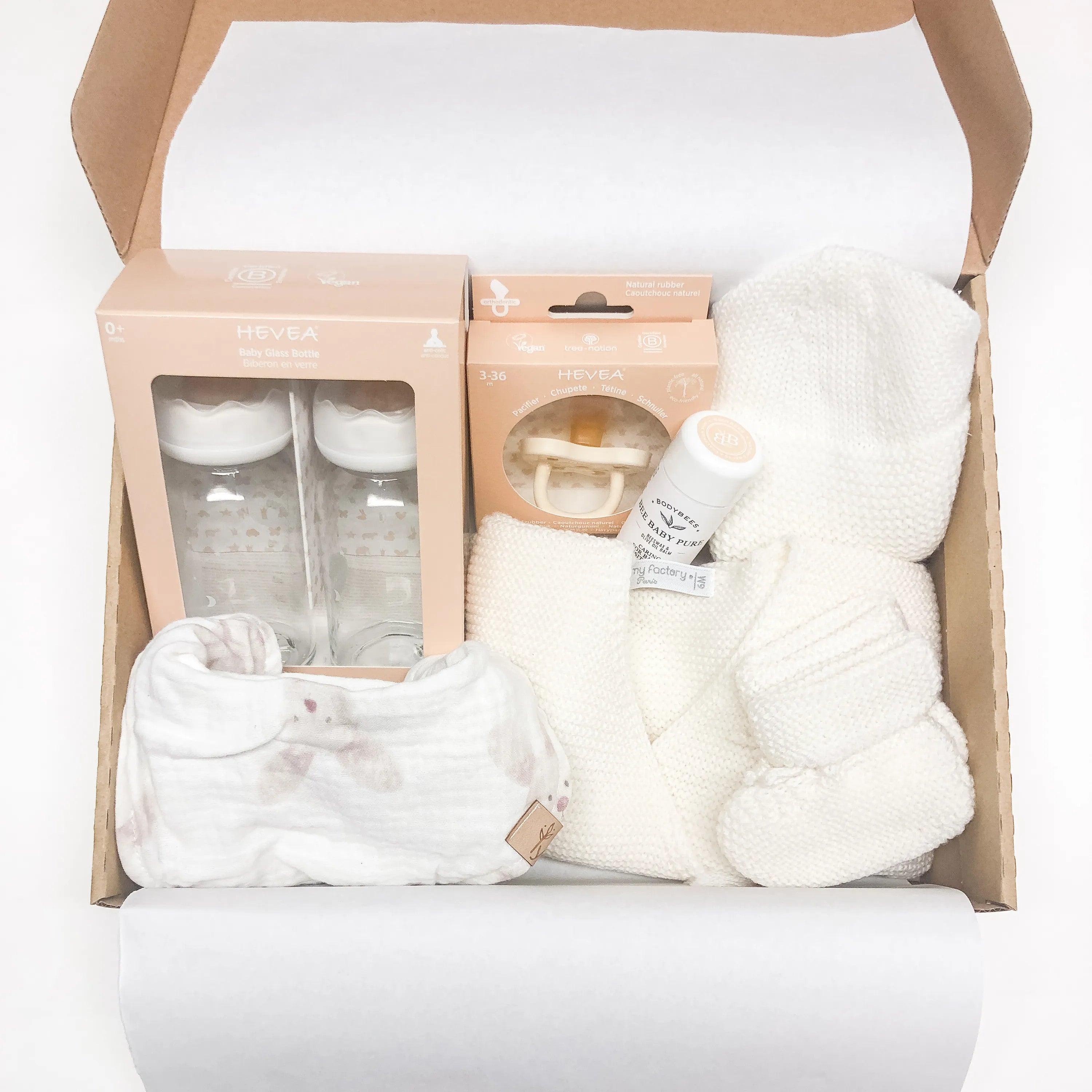 gift box baby coccole di lana panna