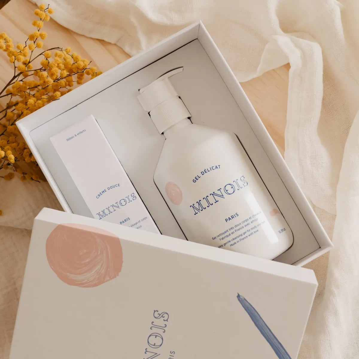 set regalo essentials gel delicato 500ml e crema delicata 100ml